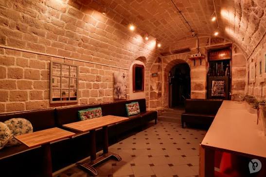 Cave voûtée Galerie 88
